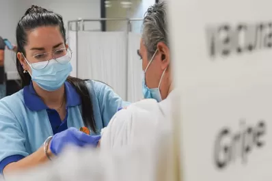 Gripe: llegan 800.000 vacunas, ante el “aumento inusitado de casos, según Vizzotti