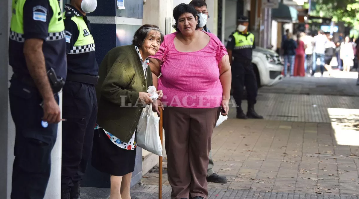 Jubilados preocupados por el cobro y bancarios recurren ante el Ministerio de Trabajo