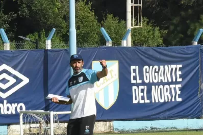 Azconzábal mueve las piezas en Atlético
