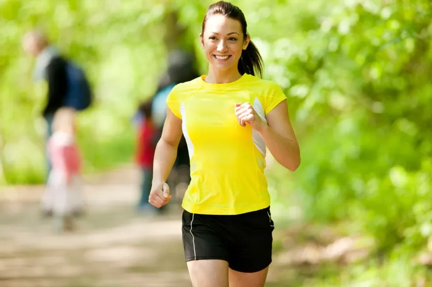 EL EJERCICIO PRODUCE SEROTONINA. La sustancia natural te permite alcanzar un estado de felicidad. 