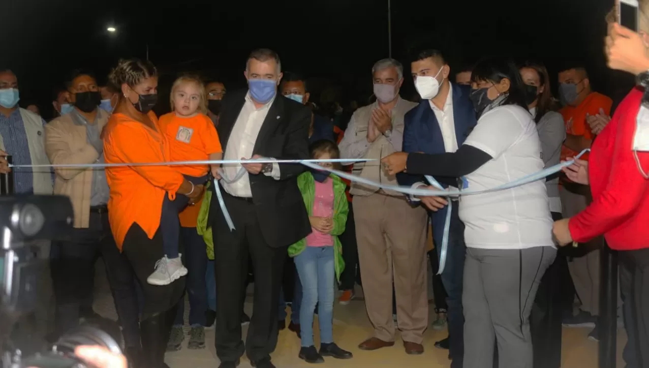 INCLUSIÓN. En el Día del Síndrome de Down, en Bella Vista inauguran de la plaza de Equinoterapia “Gustavo Robledo”.