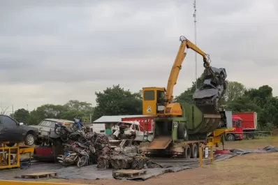 Comenzaron a compactar vehículos judicializados