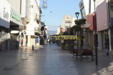 Así funcionarán los servicios y el comercio en la capital durante el feriado por el Día de la Memoria
