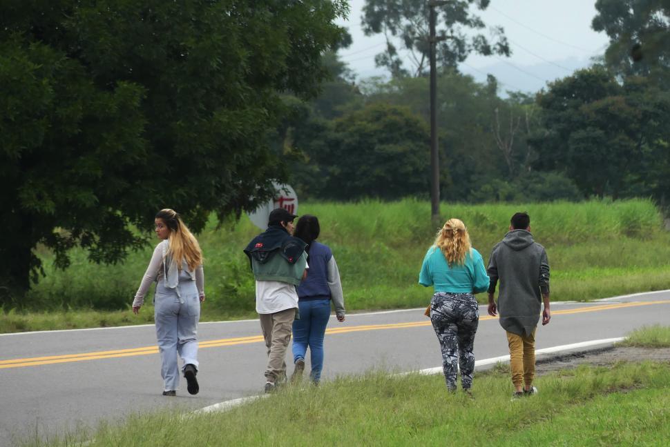 PRECAUCIÓN. Los deportistas salen sin pertenencias