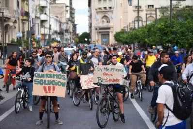 Ciclistas quieren bicisendas