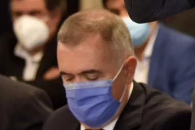 Hasta dónde llegará la cirugía en el gabinete