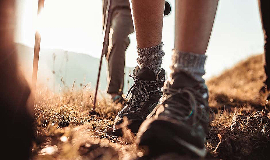 POR ELLOS. Con lo recaudado en el trekking, se compran útiles escolares para niños. 