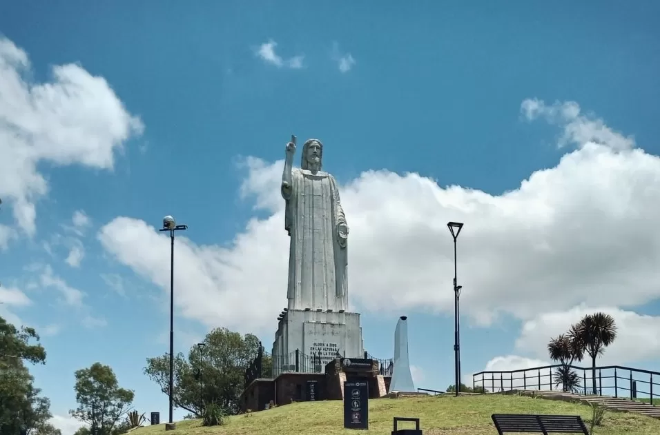 CRISTO BENDICENTE. Foto: Facebook Comuna de San Javier