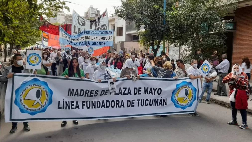 MULTITUD. El 46° aniversario del golpe se conmemora en tres marchas distintas.