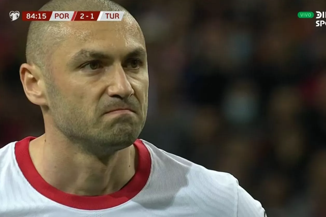 Burak Yilmaz erró un penal