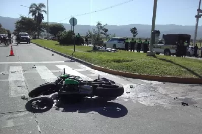 Tragedia en la avenida Perón: la Justicia definió el caso por la muerte de dos motociclistas
