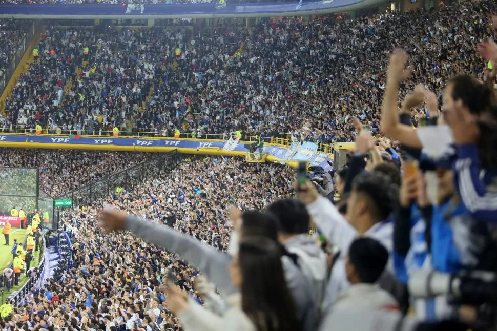 La Bombonera colmada de público.