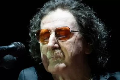 Charly García recibió el alta médica después de pasar un mes internado