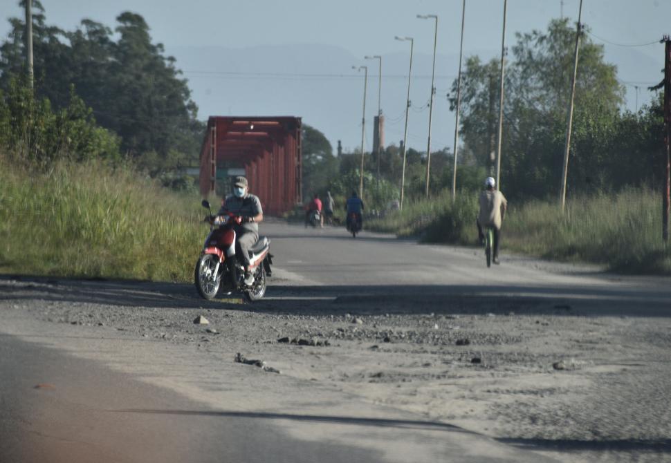 Las autoridades comunales sostienen que estos deterioros deben ser arreglados por Vialidad de la provincia.