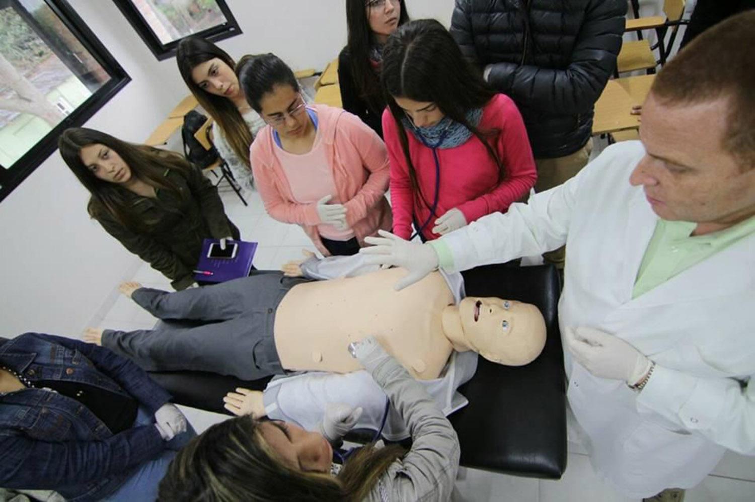 Rendí y estudiá Medicina en la San Pablo-T    