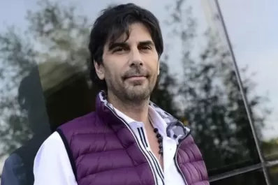 Difunden una foto de Juan Darthés disfrutando de las playas en Brasil