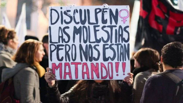 VOLENCIA MACHISTA. Miles de mujeres en todo el país sufren a diario el maltrato de sus parejas. IMAGEN ILUSTRATIVA / TOMADA DE TWITTER.COM/MUMALAOK