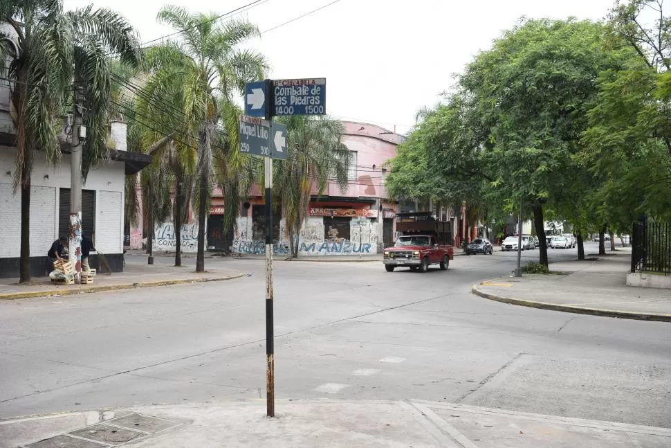EL LUGAR DEL ABORDAJE. Abel Amaya fue abordado en la esquina del Abasto, en Las Piedras y Miguel Lillo. LA GACETA / FOTO DE DIEGO ÁRAOZ