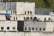 Violento motín en una cárcel de Ecuador provocó al menos 20 muertos y decenas de heridos