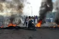 Cortes de los cosecheros: quejas y discusiones con transeúntes en el puente Lucas Córdoba
