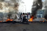 Cortes de los cosecheros: quejas y discusiones con transeúntes en el puente Lucas Córdoba
