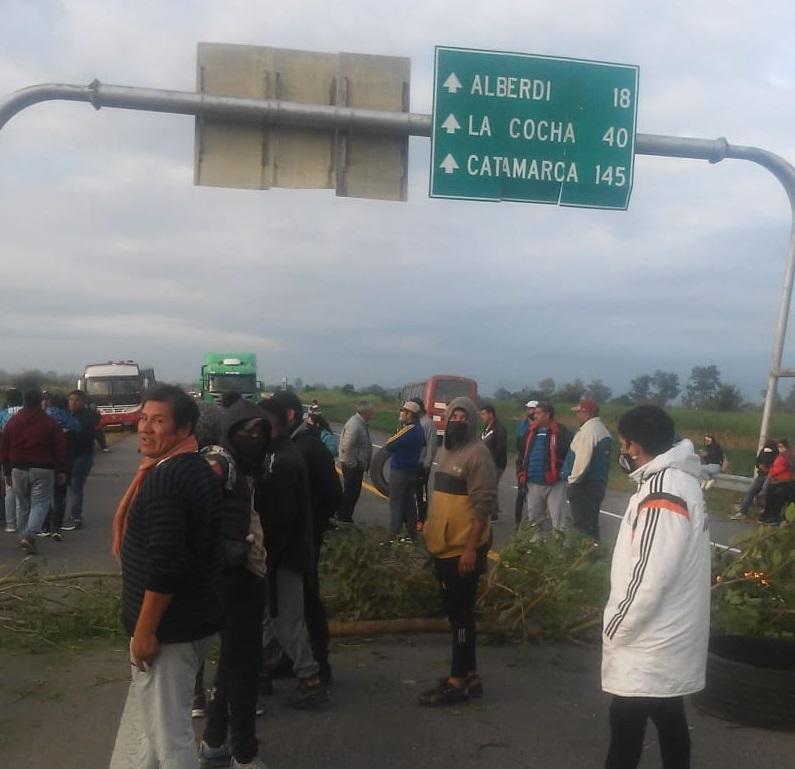 EN TARUCA PAMPA. Autoconvocados del citrus reclaman asambleas abiertas. Foto Gentileza Autoconvocados del Citrus