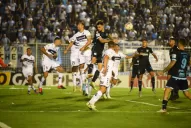 En la cancha de Atlético, la fiesta mutó en pesadilla