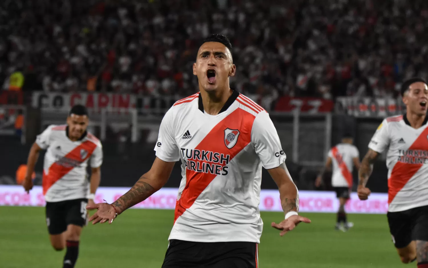 DELANTERO. Matías Suárez juega como titular. FOTO TOMADA DE TWITTER @RiverPlate