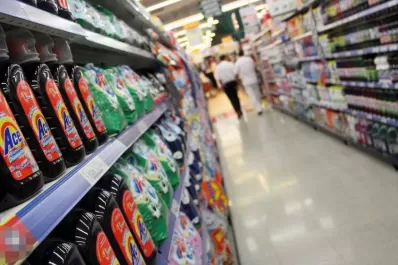 Un empleado de un supermercado fue despedido por comer un sándwich que iba a ser descartado