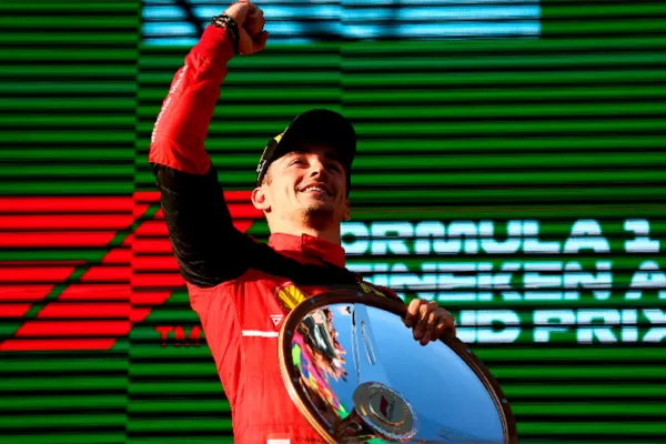 Leclerc ganó en Melbourne y se afianza como líder de la F-1