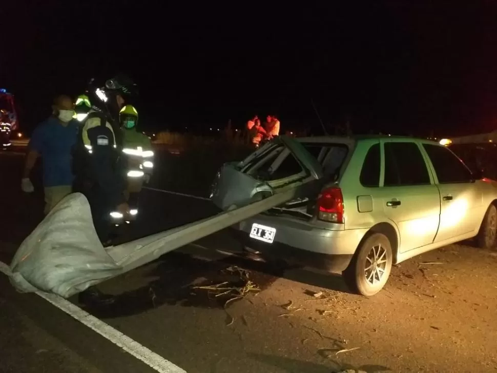 TRAGEDIA. El 9 de febrero un hombre murió cuando, tras una brusca maniobra, se incrustó contra el guardarrail y el hierro penetró en el auto. 