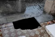 Se hundió el piso de la galería de una escuela durante la tormenta