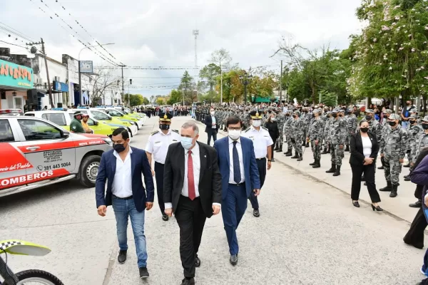 Simoca: Jaldo hizo entrega de cinco nuevas camionetas para la Policía