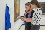 Se robó una obra de arte porque la confundió con un saco olvidado