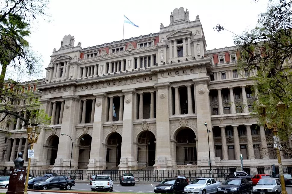 El palacio de la Corte Suprema nacional.