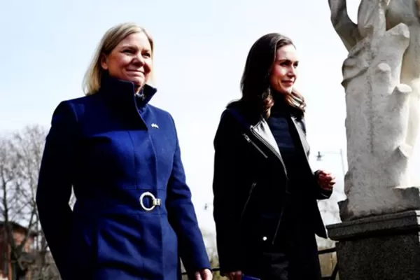 Finlandia y Suecia analizan sumarse a la OTAN pese a la resistencia rusa