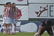 San Martín gana, gusta, golea y sube en la tabla