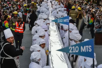 En Bariloche se fabricó la barra de chocolate más larga del mundo