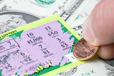 Un hombre ganó la Lotería y no puede cobrarla por ser indocumentado