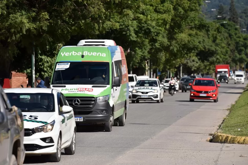 UN ÉXITO. El nuevo medio de transporte público en Yerba Buena es utilizado por cada vez más vecinos. LA GACETA / FOTOs DE INÉS QUINTEROS ORIO