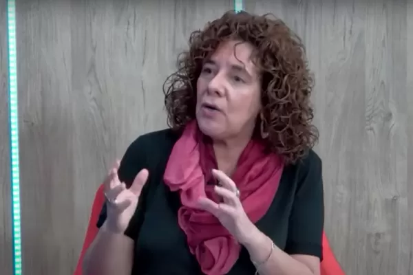 Una candidata a decana de la Facultad Filosofía y Letras respaldó a la profesora Bonano