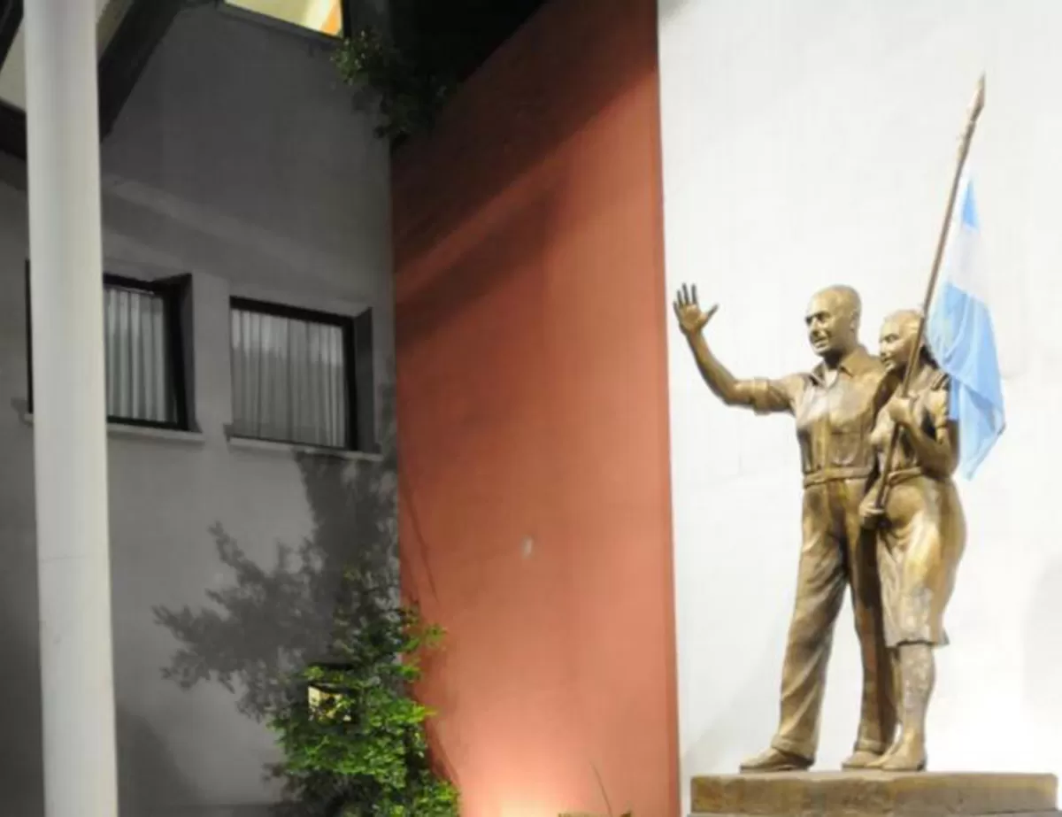 El PJ quiere seguir ocupando el centro de la escena