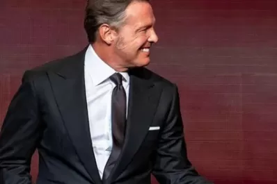 Cómo Netflix salvó a Luis Miguel de la bancarrota a sus 52 años