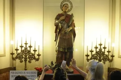 San Expedito: las historias de los fieles que envolvieron la celebración en Tucumán