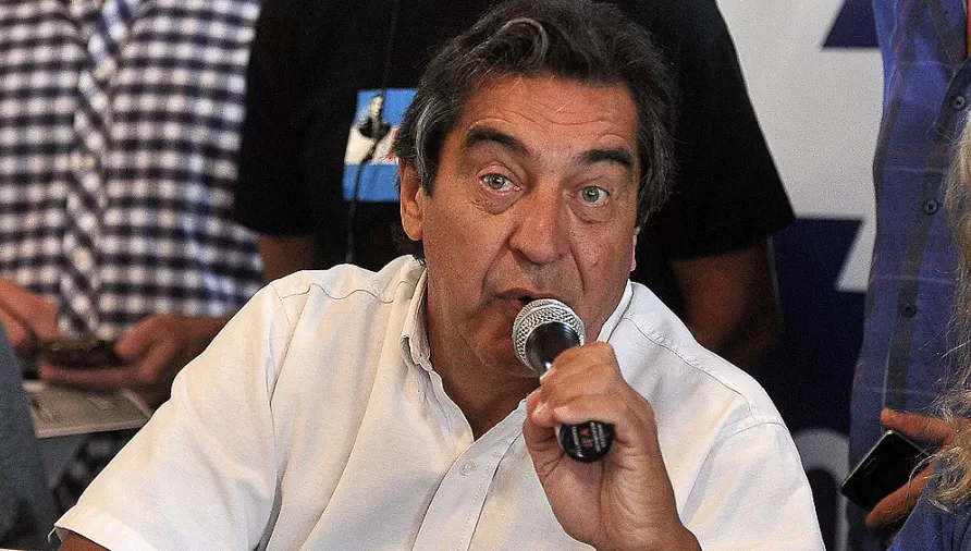 RECLAMO DE COMPOSICIÓN. Hugo Godoy, de ATE, será uno de los gremialistas que mañana participará de un mitin en el Ministerio de Trabajo de la Nación, para la reapertura de paritarias.