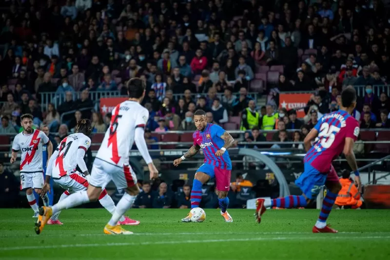 Barcelona perdió y le dejó el campeonato servido en bandeja al Real Madrid