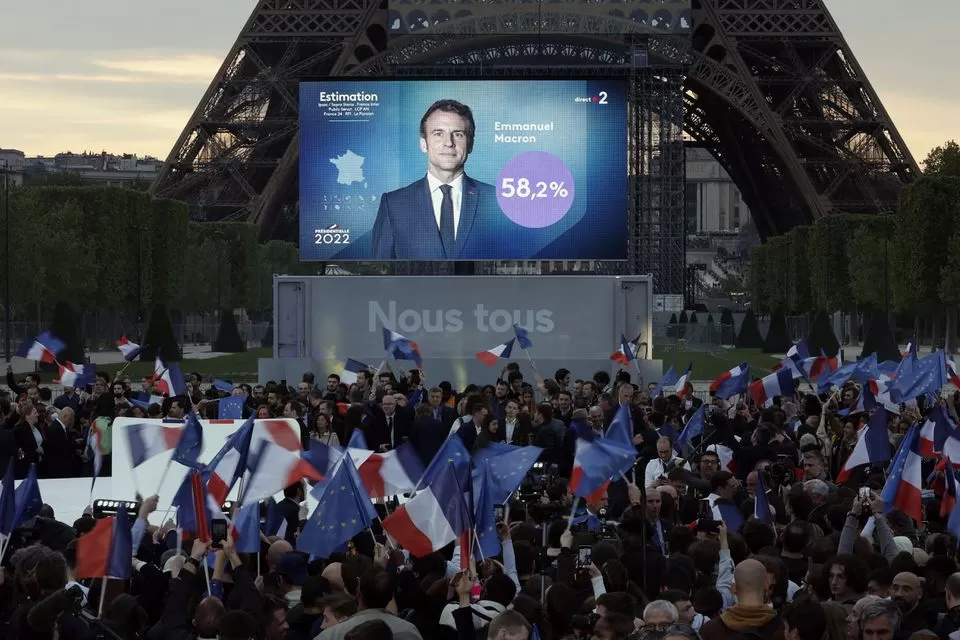 FRANCIA. Así se anunciaba el resultado de la elección. 