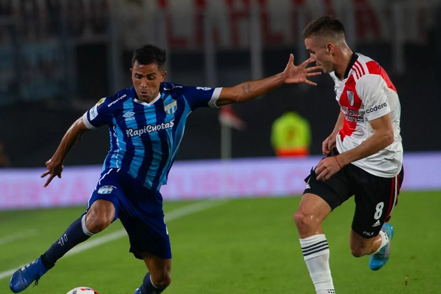 CON LA FRENTE EN ALTO. Atlético viene de jugar un partidazo ante River. FOTO PRENSA DE ATLÉTICO