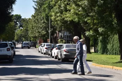 Yerba Buena abre calles de una sola mano para estacionamiento en ambas aceras