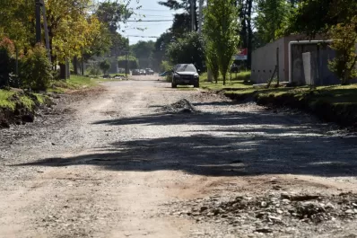 Una calle une todo Yerba Buena de norte a sur